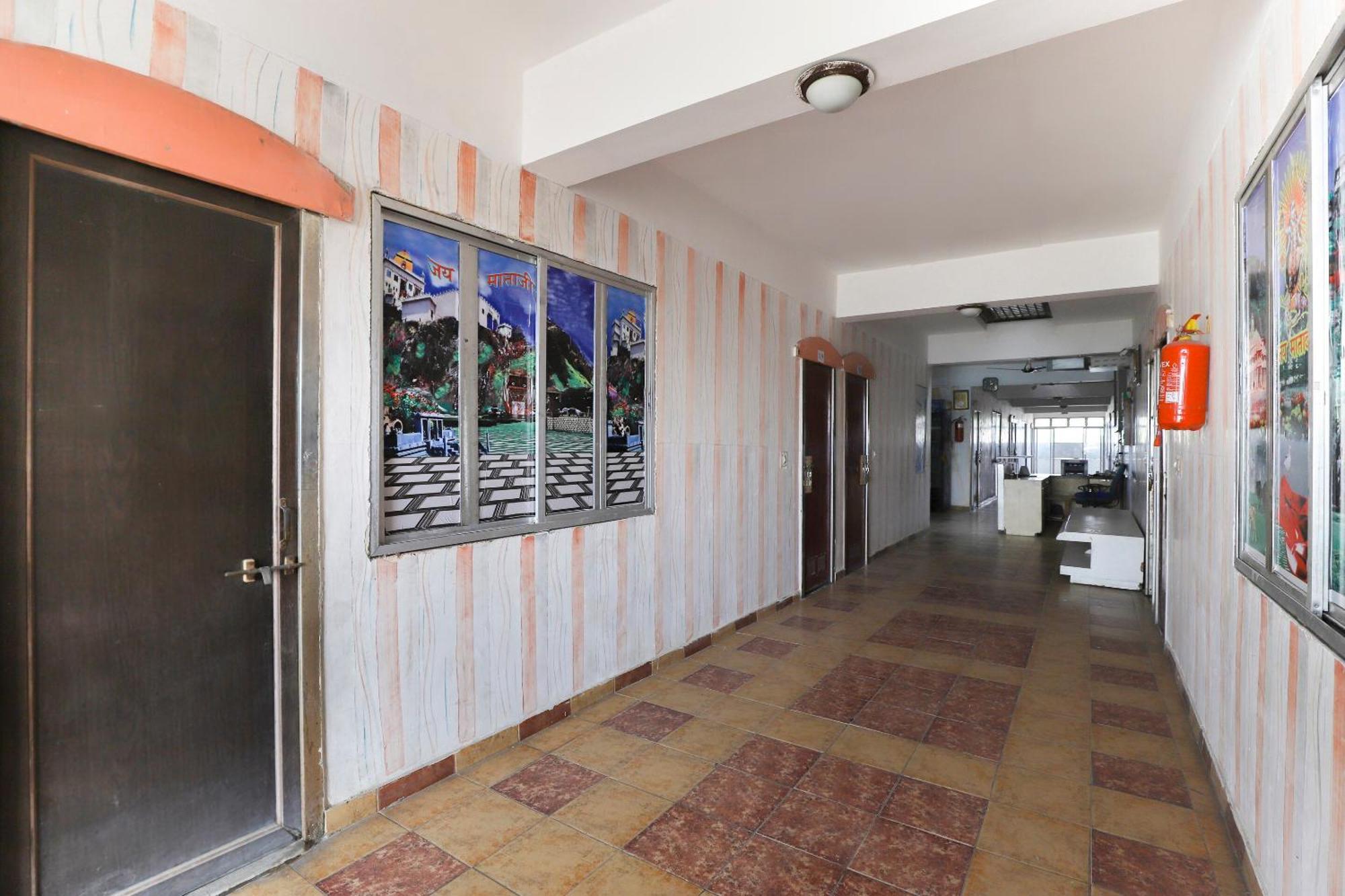 Spot On Hotel Shyam Inn Halol Ngoại thất bức ảnh